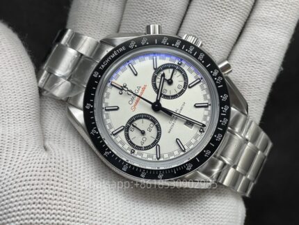 OMEGA SPEEDMASTER Mens Watch 329.30.44.51.04.001 44.25mm CAL.9900 Movement Automatic mechanical Stainless Steel Watches - Image 3