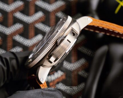 Panerai Submersible Mens Watch 47mm Mechanical Movement Stainless Steel Watches - Image 7