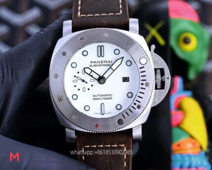 Panerai Submersible Mens Watch 44mm CAL.900 Mechanical Movement Stainless Steel Watches - Image 2