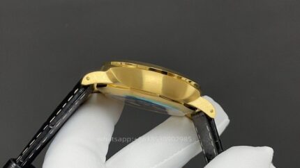 Panerai Luminor Mens Watch 44mm CAL.9010 Mechanical Movement Stainless Steel Watches - Image 6