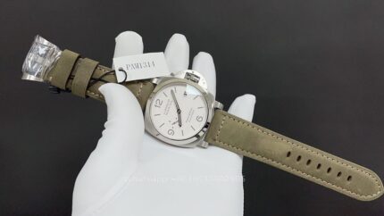 Panerai Luminor Mens Watch 44mm CAL.9010 Mechanical Movement Stainless Steel Watches - Image 4