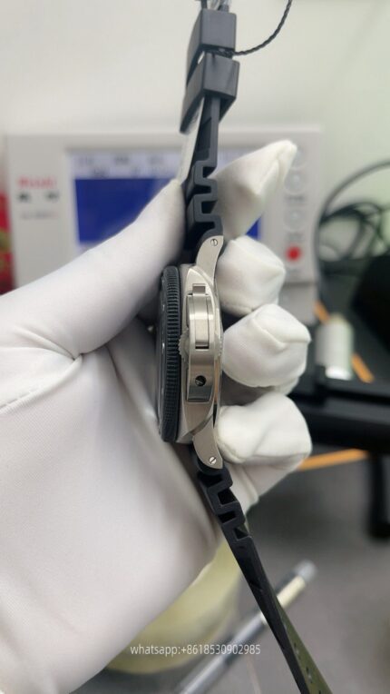 Panerai Submersible Mens Watch 44mm  Automatic Mechanical Movement Stainless Steel Watches VS Factory - Image 3