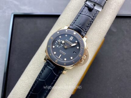 Panerai Submersible Mens Watch 42mm Automatic Mechanical Movement Stainless Steel Watches VS Factory - Image 4