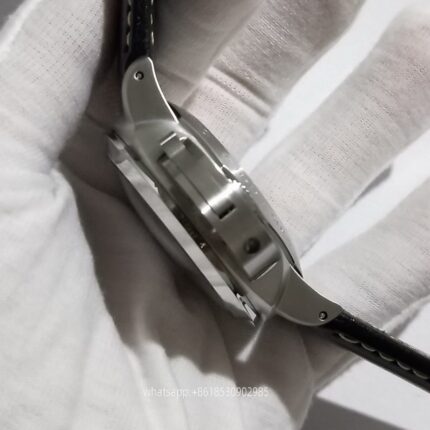 Panerai Submersible Mens Watch 44mm Automatic Mechanical Movement Stainless Steel Watches - Image 6