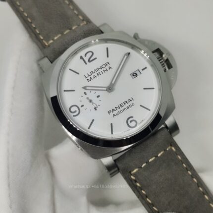 Panerai Luminor Mens Watch 44mm Automatic Mechanical Movement Stainless Steel Watches - Image 3