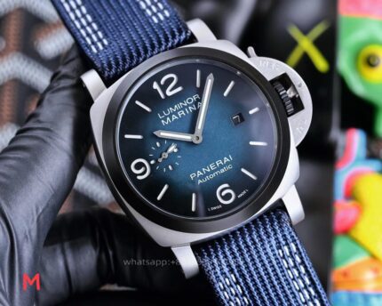 Panerai Luminor Mens Watch 44mm CAL.900 Mechanical Movement Stainless Steel Watches - Image 3