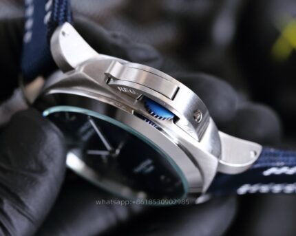 Panerai Luminor Mens Watch 44mm Automatic Mechanical Movement Stainless Steel Watches - Image 4