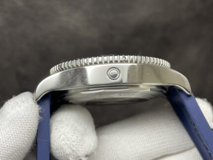 Breitling Superocean Mens Watch 46mm CAL.2824 Automatic Mechanical Movement Stainless Steel Watches - Image 6