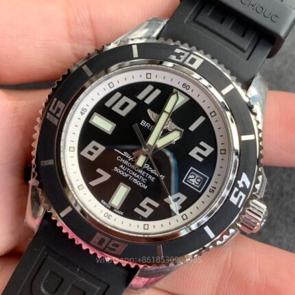 Breitling Superocean Mens Watch 42mm CAL.2824 Automatic Mechanical Movement Stainless Steel Watches - Image 2