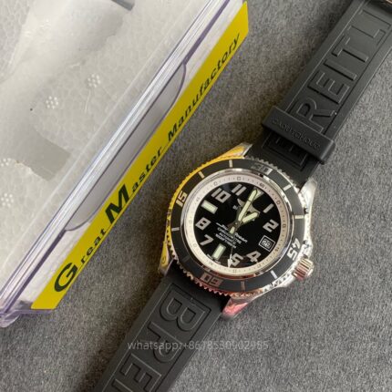 Breitling Superocean Mens Watch 42mm CAL.2824 Automatic Mechanical Movement Stainless Steel Watches - Image 4