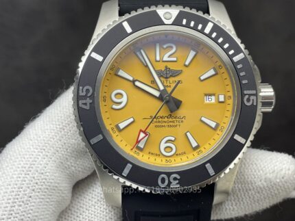 Breitling Superocean Mens Watch 42mm CAL.2824 Automatic Mechanical Movement Stainless Steel Watches