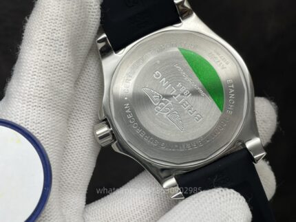 Breitling Superocean Mens Watch 42mm CAL.2824 Automatic Mechanical Movement Stainless Steel Watches - Image 8