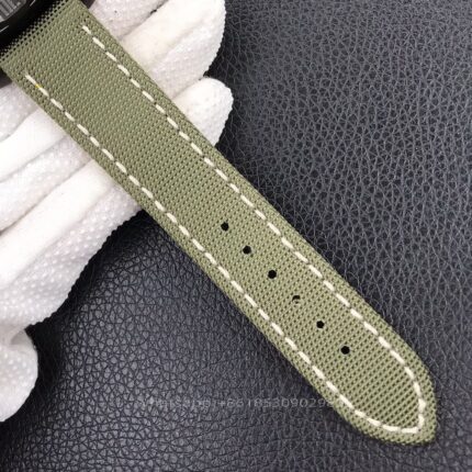 Breitling Avenger Mens Watch 44mm CAL.2824 Automatic Mechanical Movement Stainless Steel Watches - Image 8