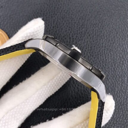 Breitling Avenger Mens Watch 44mm CAL.2824 Automatic Mechanical Movement Stainless Steel Watches - Image 7