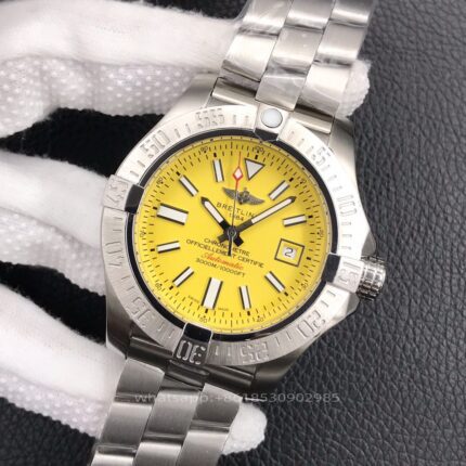 Breitling Avenger Mens Watch 45mm CAL.2824 Automatic Mechanical Movement Stainless Steel Watches - Image 2