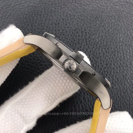 Breitling Avenger Mens Watch 45mm CAL.2824 Automatic Mechanical Movement Stainless Steel Watches - Image 5