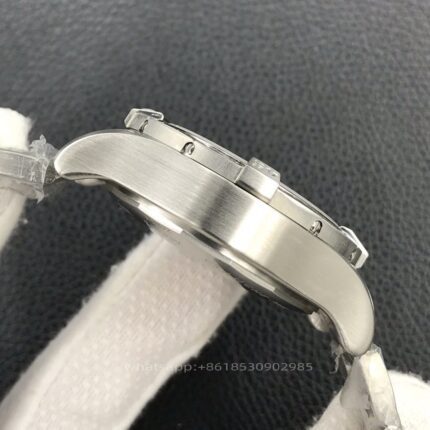 Breitling Avenger Mens Watch 43mm CAL.7750 Automatic Mechanical Movement Stainless Steel Watches - Image 5