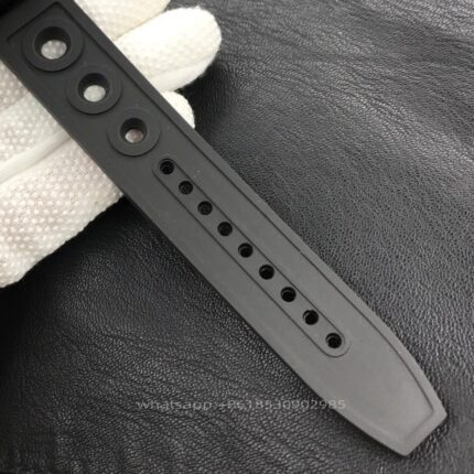 Breitling Avenger Mens Watch 44mm CAL.2824 Automatic Mechanical Movement Stainless Steel Watches - Image 9