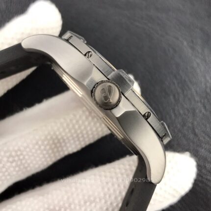 Breitling Avenger Mens Watch 44mm CAL.2824 Automatic Mechanical Movement Stainless Steel Watches - Image 5