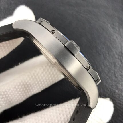 Breitling Avenger Mens Watch 44mm CAL.2824 Automatic Mechanical Movement Stainless Steel Watches - Image 6