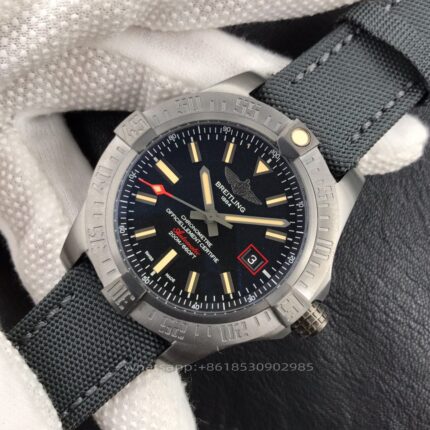 Breitling Avenger Mens Watch 44mm CAL.2824 Automatic Mechanical Movement Stainless Steel Watches - Image 3