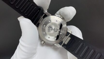 IWC Aquatimer Family Mens Watch 42mm CAL.30120 Automatic Mechanical Movement Stainless Steel Watches - Image 6