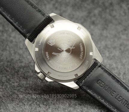 Tag Heuer Carrera Mens Watch 44mm Quartz movement Stainless Steel Watches - Image 7