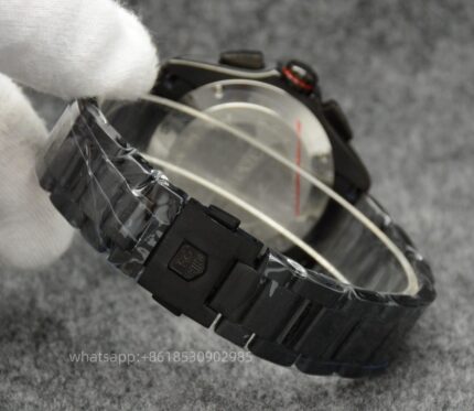 Tag Heuer Carrera Mens Watch 44mm Quartz movement Stainless Steel Watches - Image 9