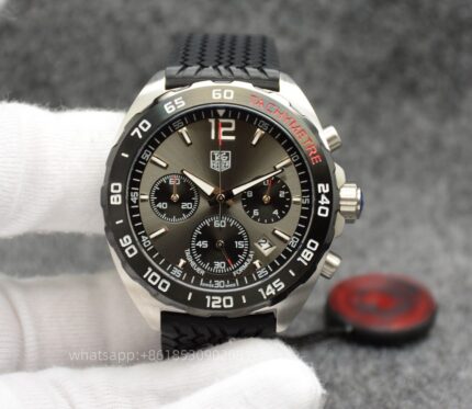 Tag Heuer Carrera Mens Watch 44mm Quartz movement Stainless Steel Watches - Image 4