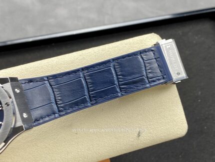 HUBLOT Classic Fusion Mens Watch 42mm Cal.HB1110 Automatic mechanical movement Stainless Steel Watches VS Factory - Image 8