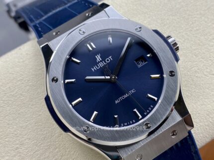 HUBLOT Classic Fusion Mens Watch 42mm Cal.HB1110 Automatic mechanical movement Stainless Steel Watches VS Factory - Image 3