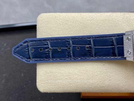 HUBLOT Classic Fusion Unisex Watch 38mm Cal.HB1110 Automatic mechanical movement Stainless Steel Watches - Image 9