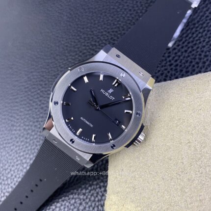 HUBLOT Classic Fusion Mens Watch 42mm Cal.HB1110 Automatic mechanical movement Stainless Steel Watches - Image 3