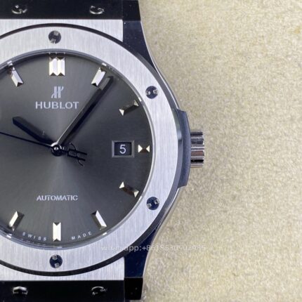 HUBLOT Classic Fusion Mens Watch 42mm Cal.HB1110 Automatic mechanical movement Stainless Steel Watches - Image 6