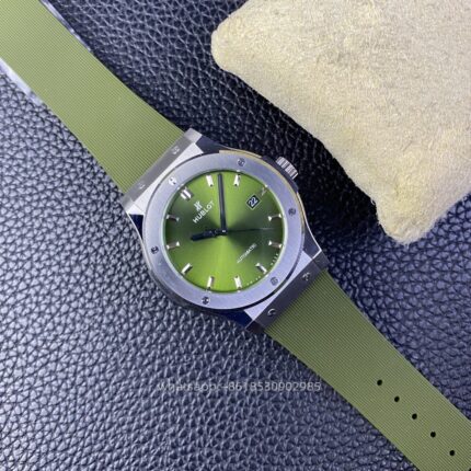 HUBLOT Classic Fusion Mens Watch 42mm Cal.HB1110 Automatic mechanical movement Stainless Steel Watches - Image 5