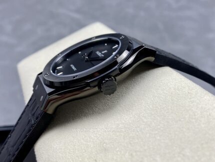 HUBLOT Classic Fusion Mens Watch 42mm Cal.HB1110 Automatic mechanical movement Stainless Steel Watches - Image 6