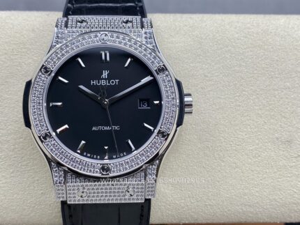 HUBLOT Classic Fusion Mens Watch 42mm Cal.HB1110 Automatic mechanical movement Stainless Steel Watches