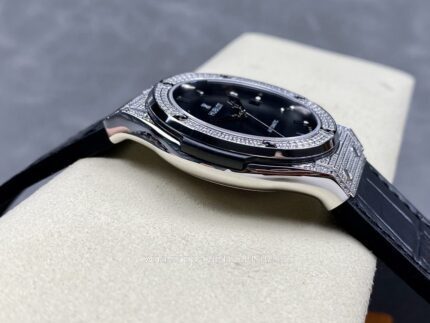 HUBLOT Classic Fusion Mens Watch 42mm Cal.HB1110 Automatic mechanical movement Stainless Steel Watches - Image 4