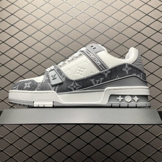 Louis Vuitton LV Trainer Casual Sneakers