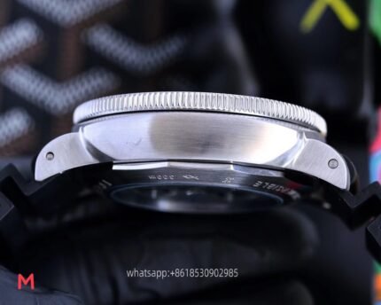 Panerai Submersible Mens Watch 44mm CAL.2555 Automatic Mechanical Movement Stainless Steel Watches - Image 6
