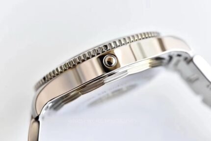 Breitling Superocean Mens Watch 44mm CAL.2824 Automatic Mechanical Movement Stainless Steel Watches GF Factory - Image 4